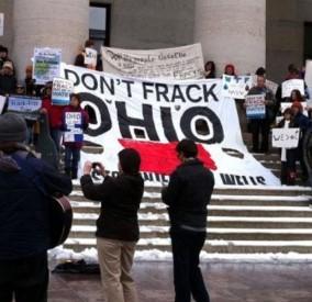 Protest about fracking at Ohio Statehouse