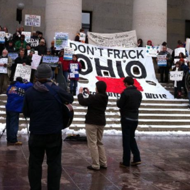 People protesting fracking at the Ohio Statehouse