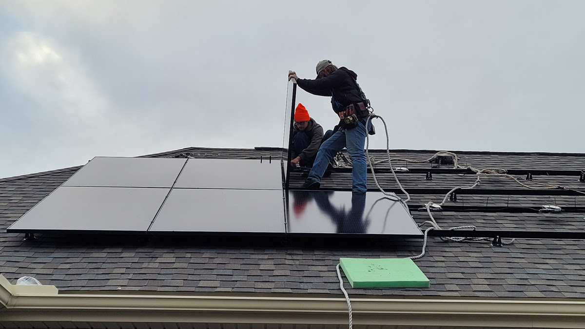 Don’t let AEP rewrite the rules on rooftop solar – Act Now